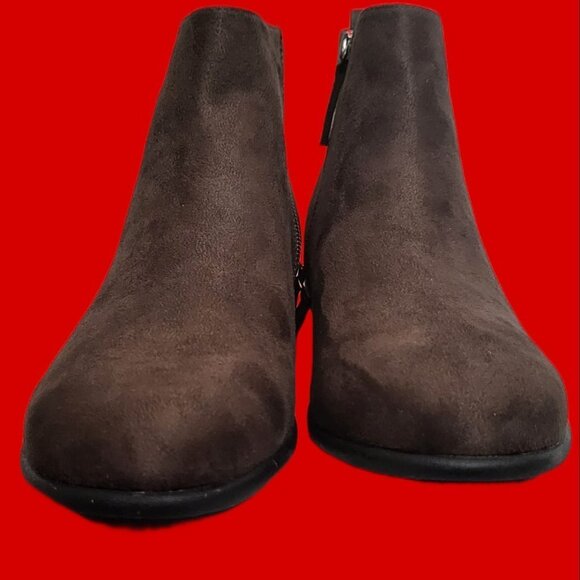 .Aerosoles - Sloan Bootie (Women) - 8 M - Picture 5 of 5